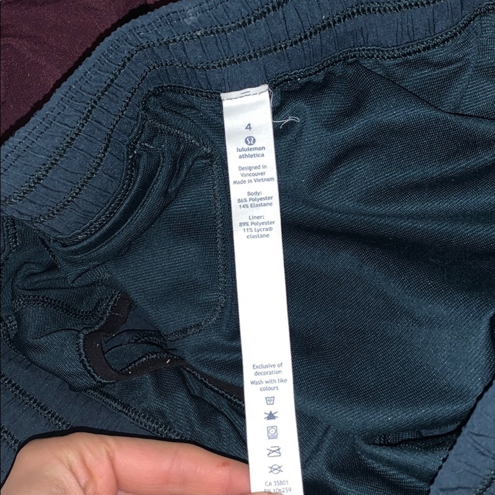Lululemon shorts - Picture 5 of 7